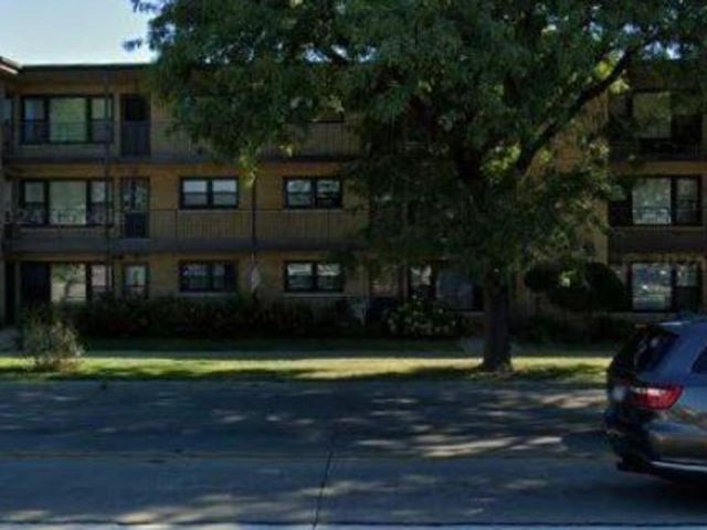 4807 N Harlem Avenue 3, Chicago, IL 60656