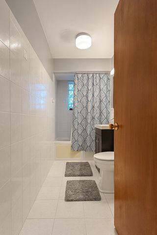 4807 N Harlem Avenue 3, Chicago, IL 60656