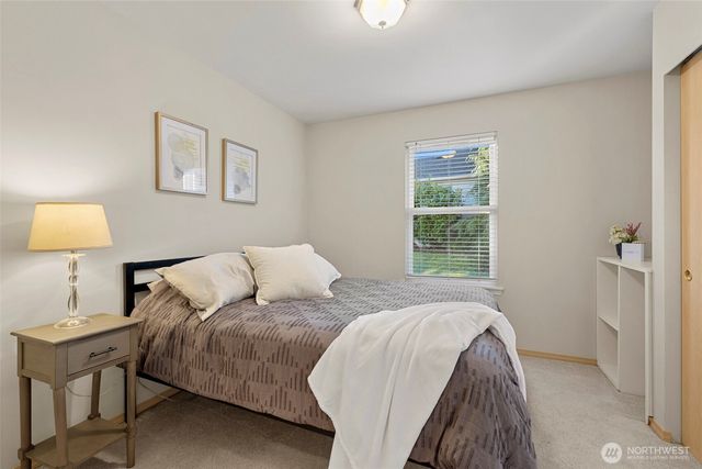 2300 Earl Court, Mount Vernon, WA 98273