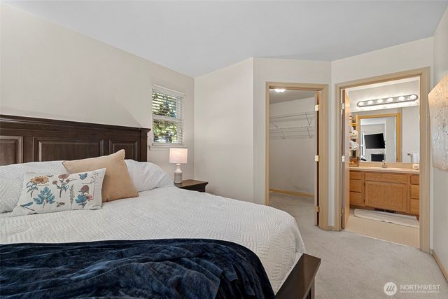 2300 Earl Court, Mount Vernon, WA 98273