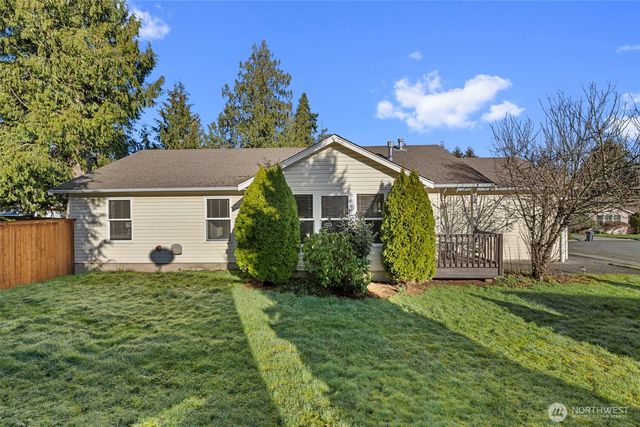 2300 Earl Court, Mount Vernon, WA 98273