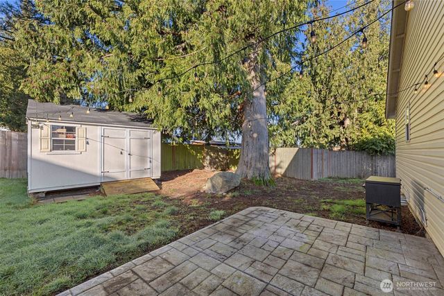 2300 Earl Court, Mount Vernon, WA 98273