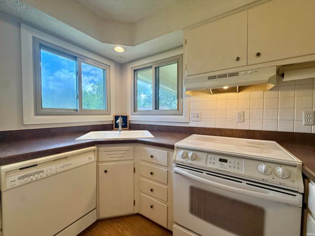 7612 Adams Avenue, Evansville, IN 47715