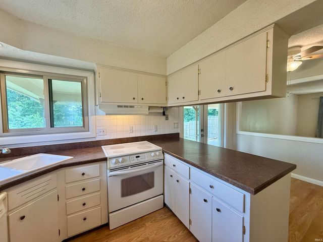 7612 Adams Avenue, Evansville, IN 47715