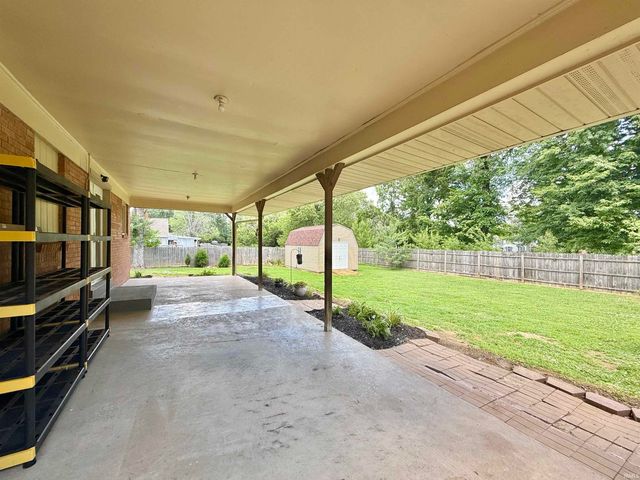 7612 Adams Avenue, Evansville, IN 47715
