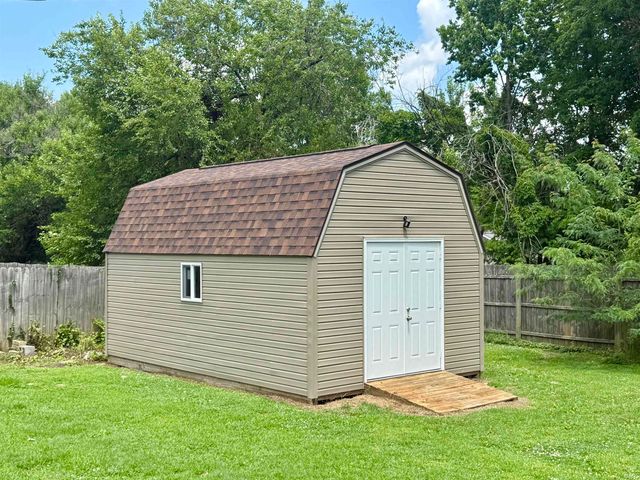 7612 Adams Avenue, Evansville, IN 47715