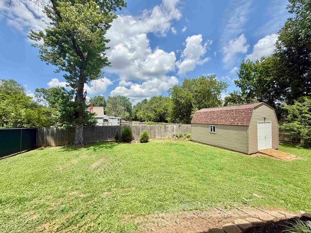 7612 Adams Avenue, Evansville, IN 47715
