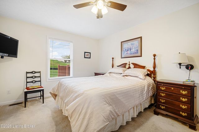 411 Wood Springs Rd, La Grange, KY 40031