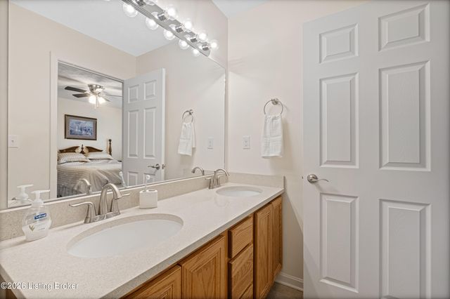 411 Wood Springs Rd, La Grange, KY 40031