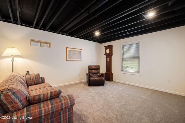 411 Wood Springs Rd, La Grange, KY 40031