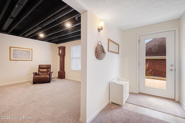 411 Wood Springs Rd, La Grange, KY 40031
