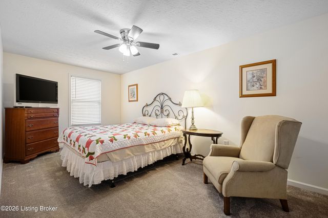 411 Wood Springs Rd, La Grange, KY 40031