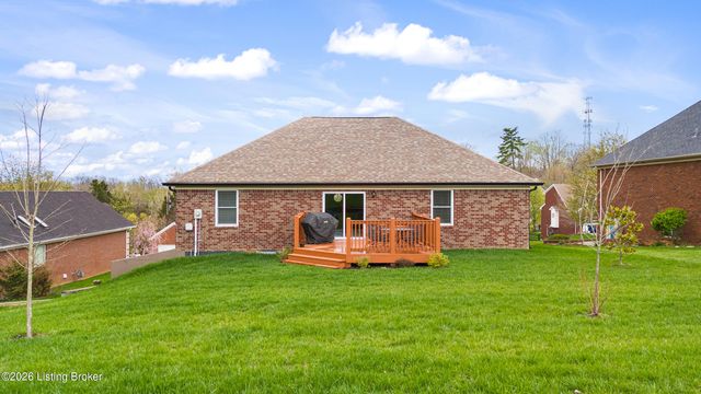 411 Wood Springs Rd, La Grange, KY 40031