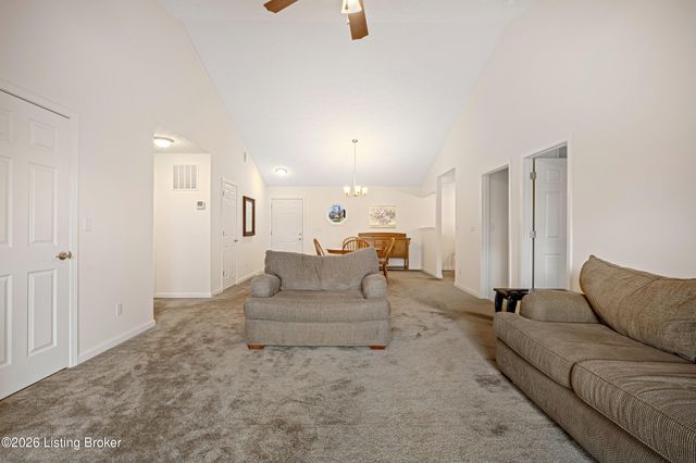 411 Wood Springs Rd, La Grange, KY 40031