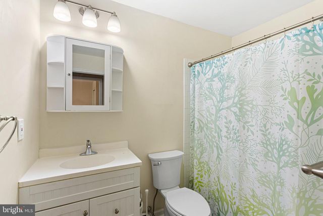 3028 HARBOUR DR, Palmyra, NJ 08065