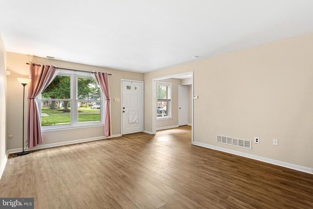 3028 HARBOUR DR, Palmyra, NJ 08065