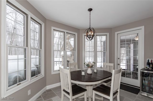 12430 Willshire Lane, Chardon, OH 44024