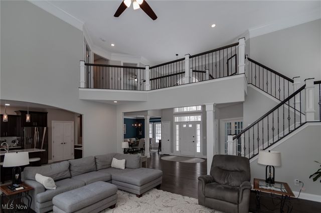 12430 Willshire Lane, Chardon, OH 44024