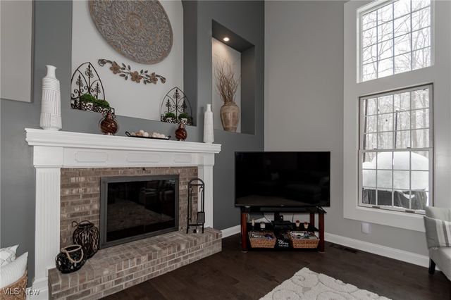 12430 Willshire Lane, Chardon, OH 44024