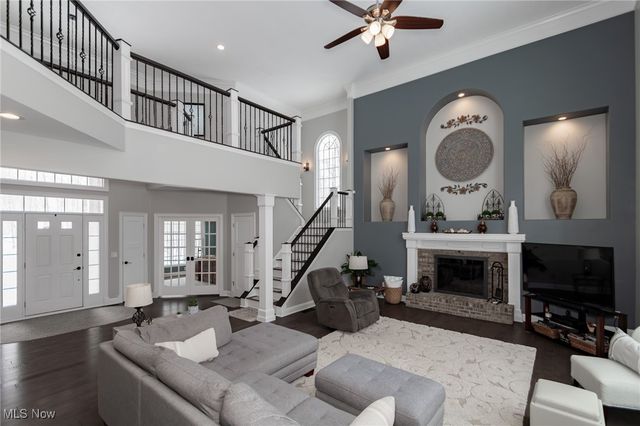 12430 Willshire Lane, Chardon, OH 44024