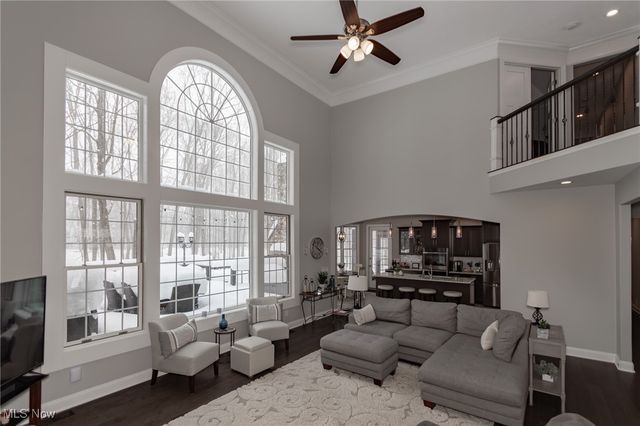 12430 Willshire Lane, Chardon, OH 44024