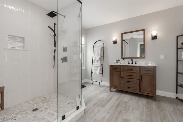 12430 Willshire Lane, Chardon, OH 44024