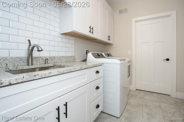 60553 Pennington Way, Rochester, MI 48306