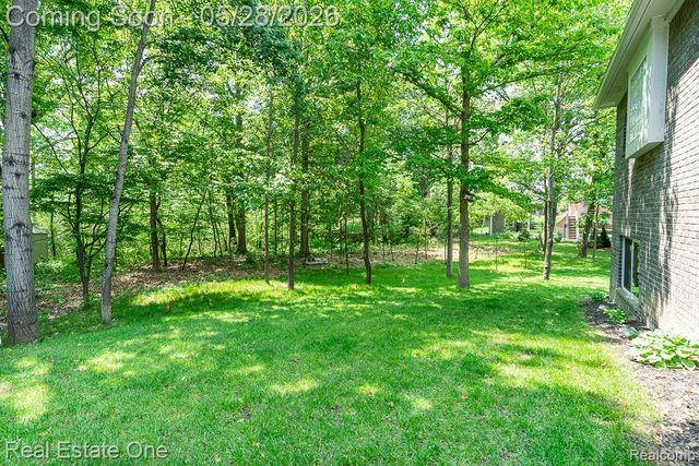 60553 Pennington Way, Rochester, MI 48306