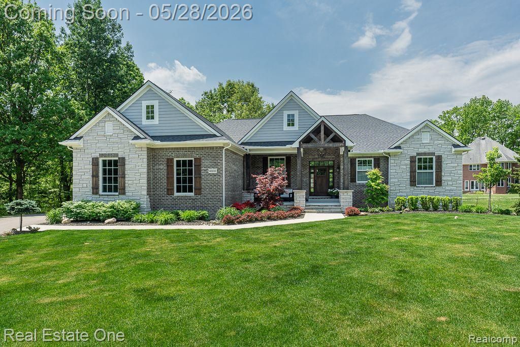 60553 Pennington Way, Rochester, MI 48306