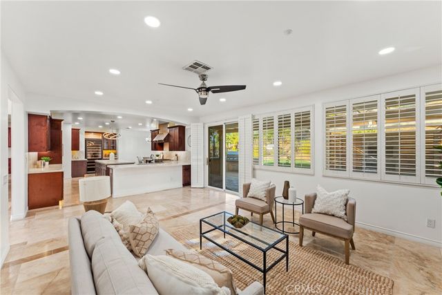 952 Creek View, Redlands, CA 92373