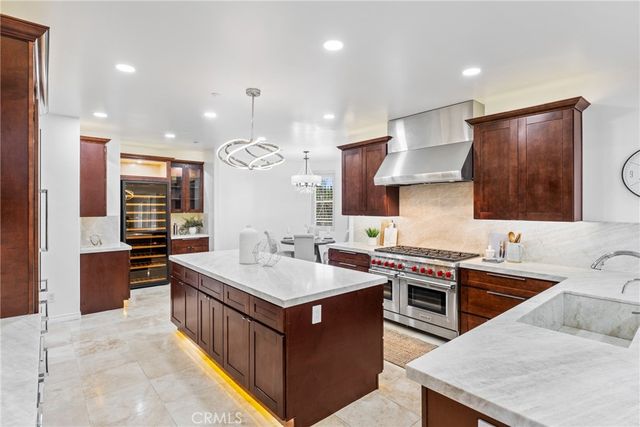 952 Creek View, Redlands, CA 92373