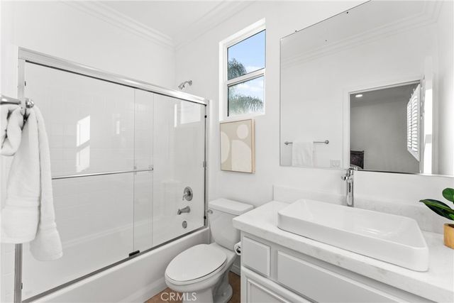 952 Creek View, Redlands, CA 92373