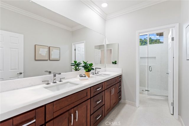 952 Creek View, Redlands, CA 92373