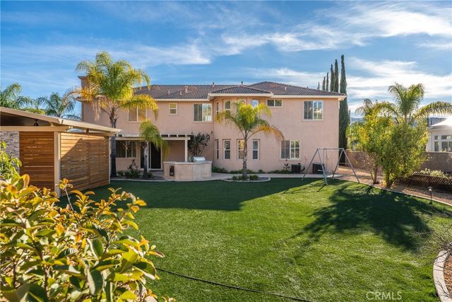 952 Creek View, Redlands, CA 92373