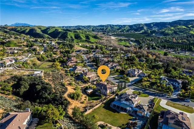 952 Creek View, Redlands, CA 92373