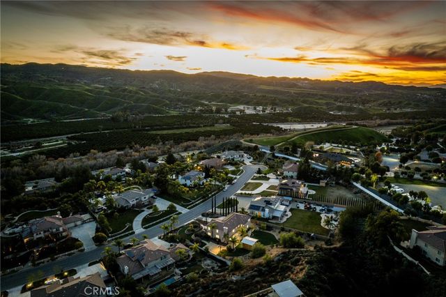 952 Creek View, Redlands, CA 92373