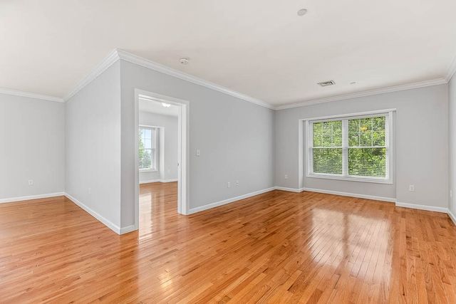 446 Belgrade Ave 408, Boston, MA 02132