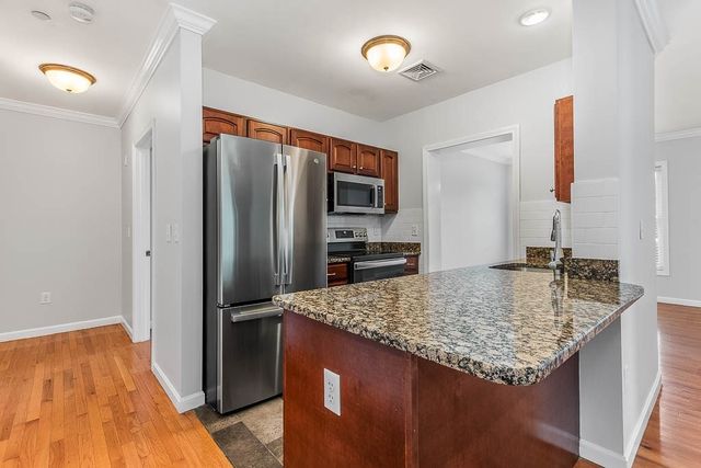 446 Belgrade Ave 408, Boston, MA 02132