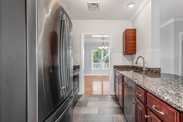 446 Belgrade Ave 408, Boston, MA 02132