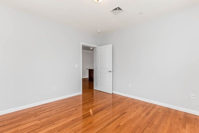446 Belgrade Ave 408, Boston, MA 02132