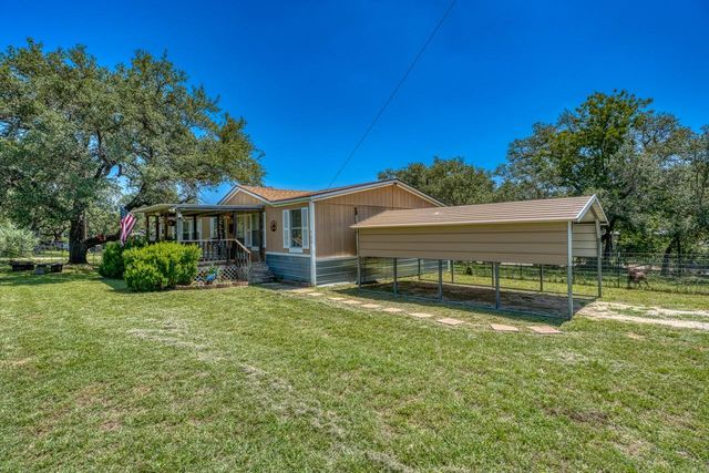 122 Heritage DR, Johnson City, TX 78636