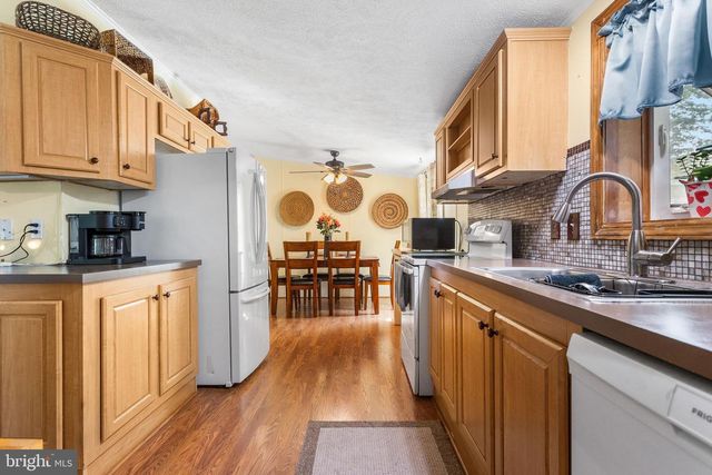 60 BROADWING DR, Hanover, PA 17331