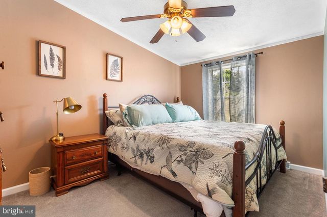 60 BROADWING DR, Hanover, PA 17331