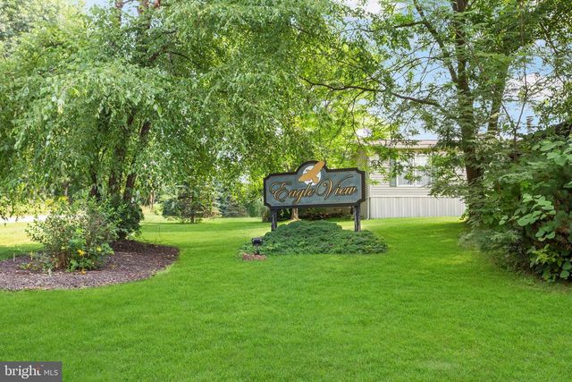 60 BROADWING DR, Hanover, PA 17331