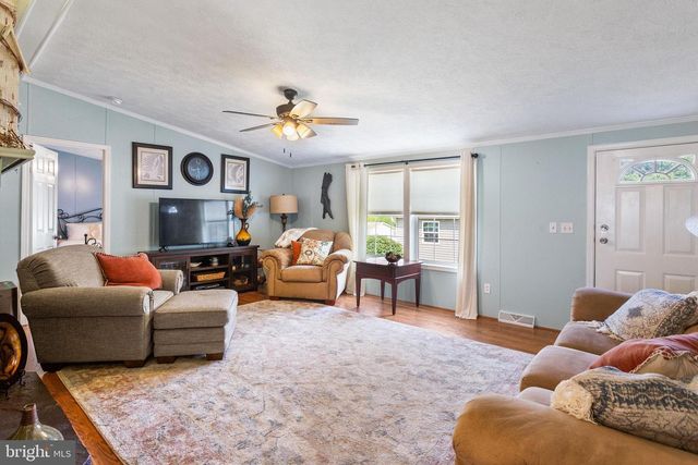 60 BROADWING DR, Hanover, PA 17331