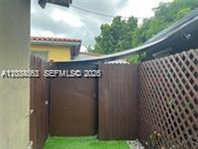 842 SW 12th Avenue, Miami, FL 33130