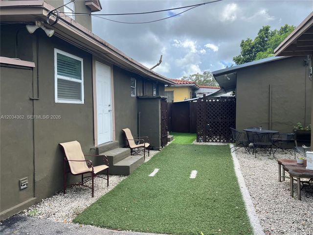 842 SW 12th Avenue, Miami, FL 33130