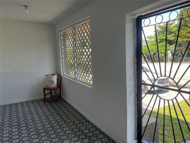 842 SW 12th Avenue, Miami, FL 33130