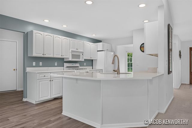 12285 Downes Street, Lowell, MI 49331