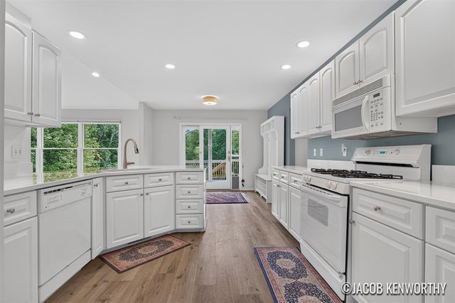 12285 Downes Street, Lowell, MI 49331